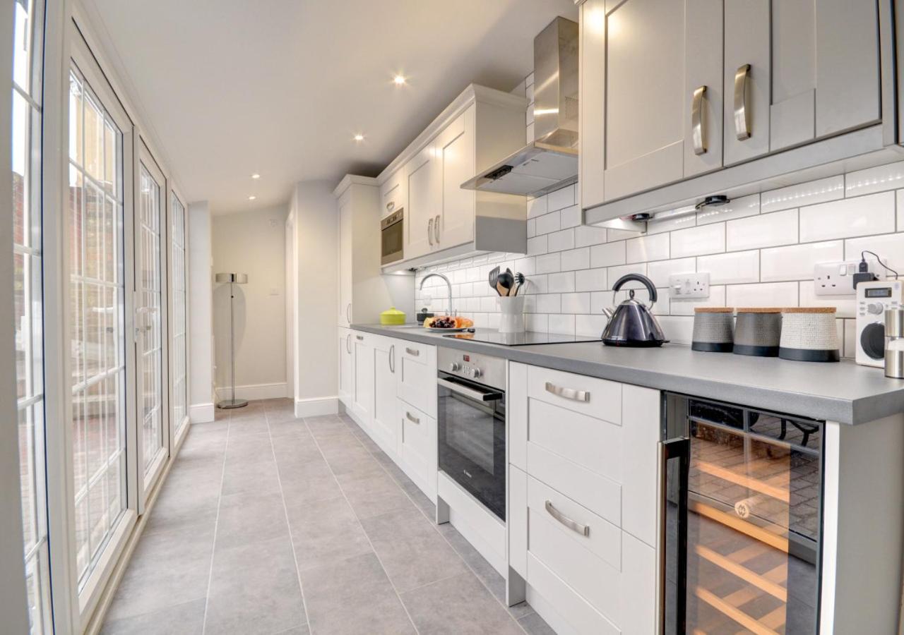 16 Park Terrace view 4