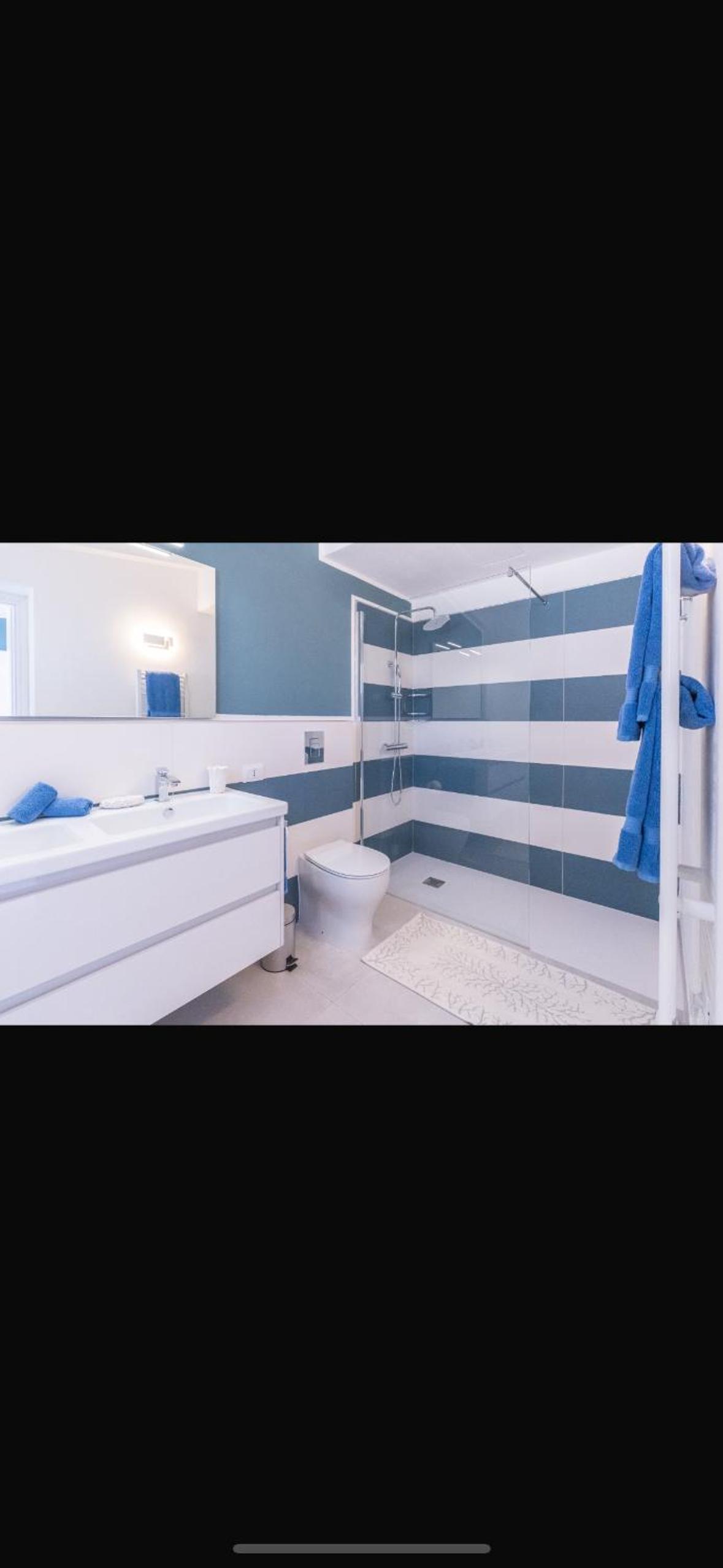 Capo Norax chambre de luxe avec jacuzzi à 250m de la mer