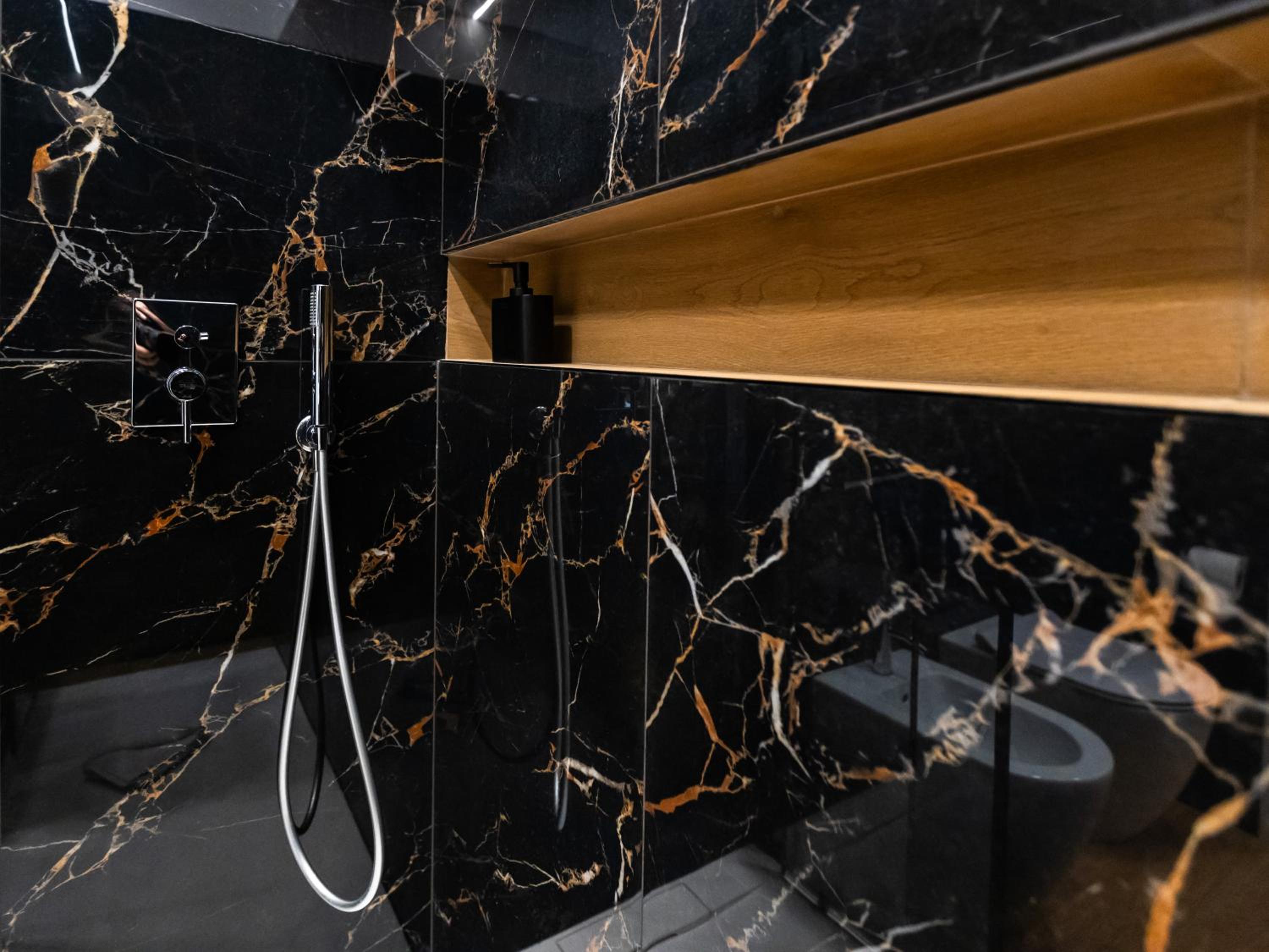 Regola Luxury Relais