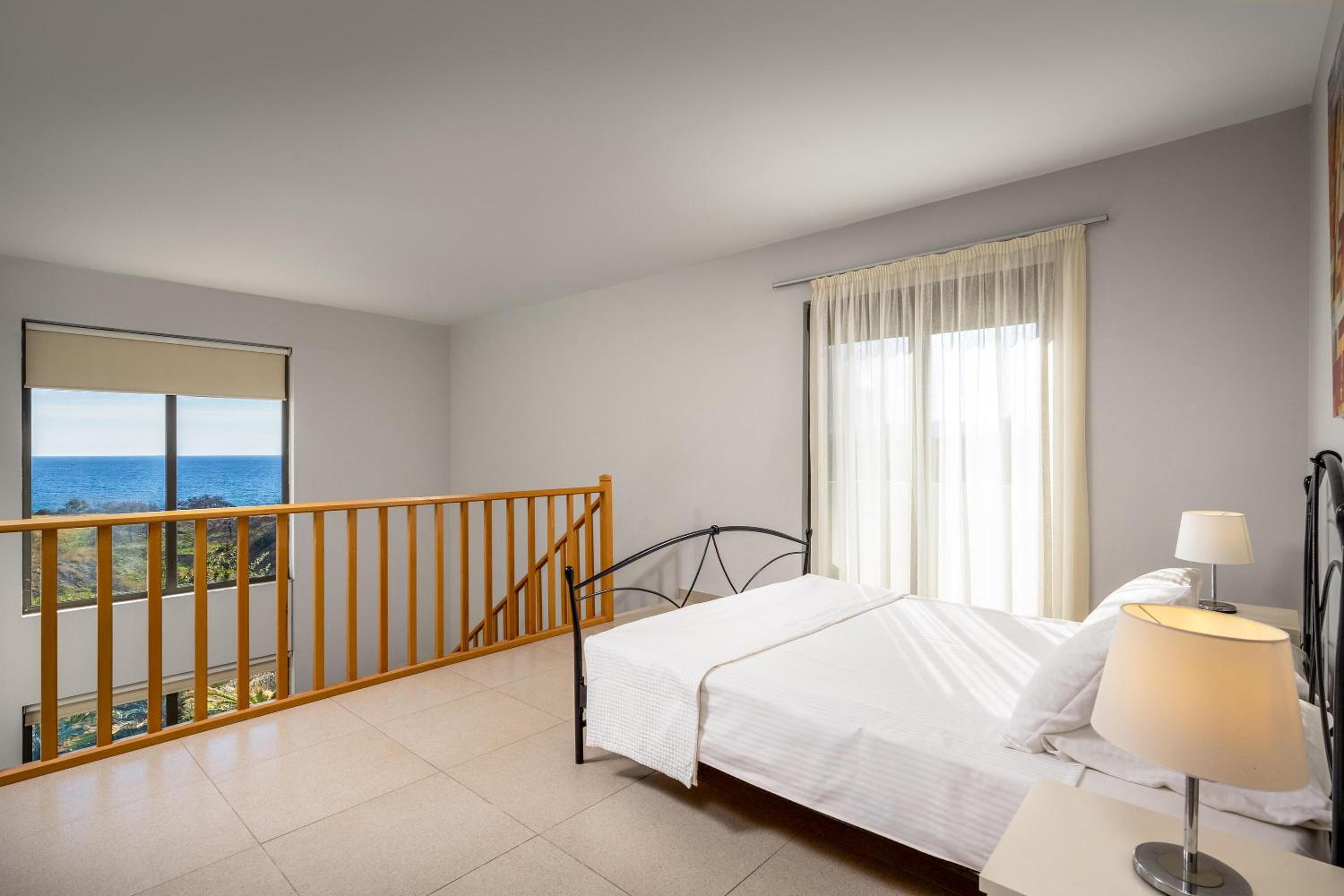 Gonos Villas