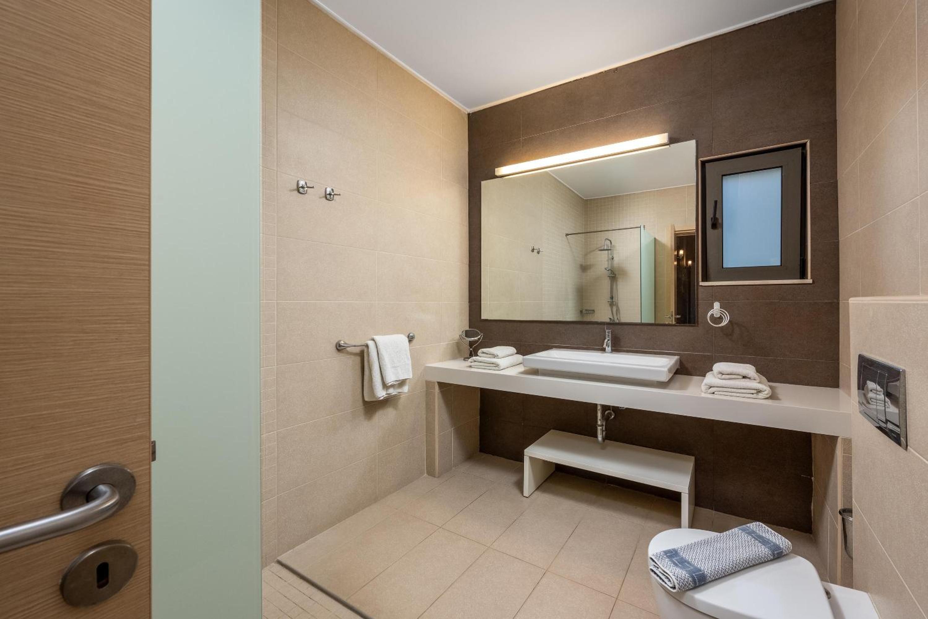 Gonos Villas