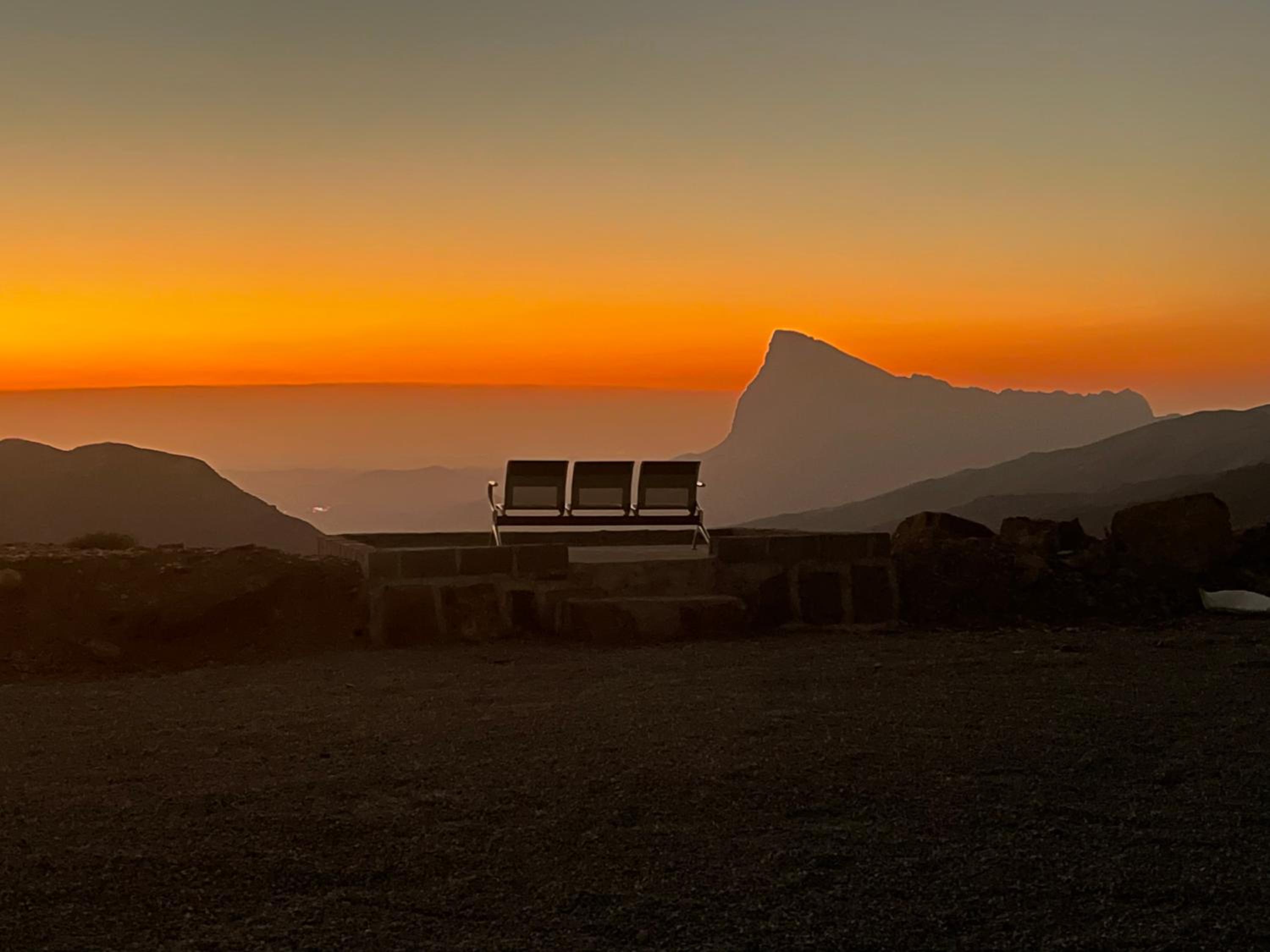 Jabal Shams, the summit house view 4