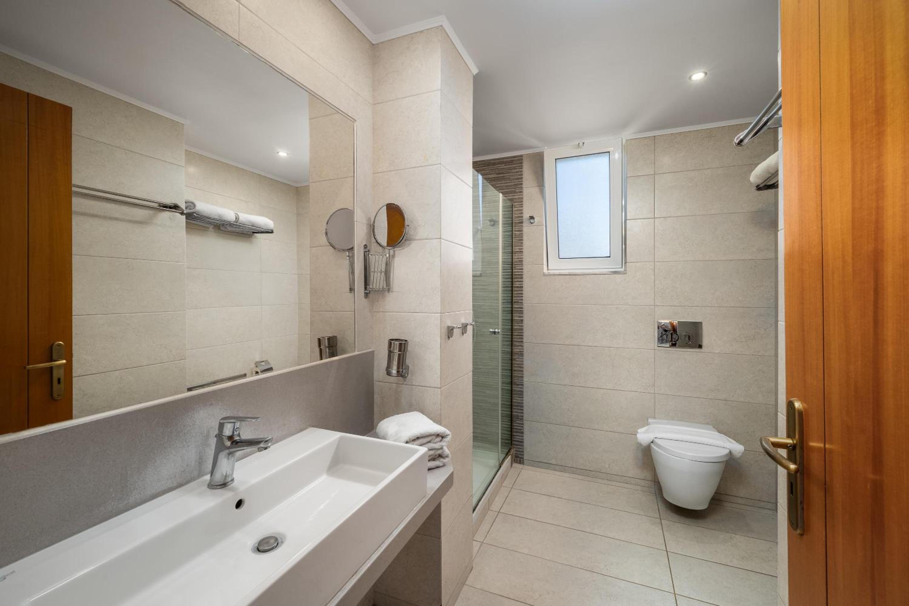 Gonos Villas