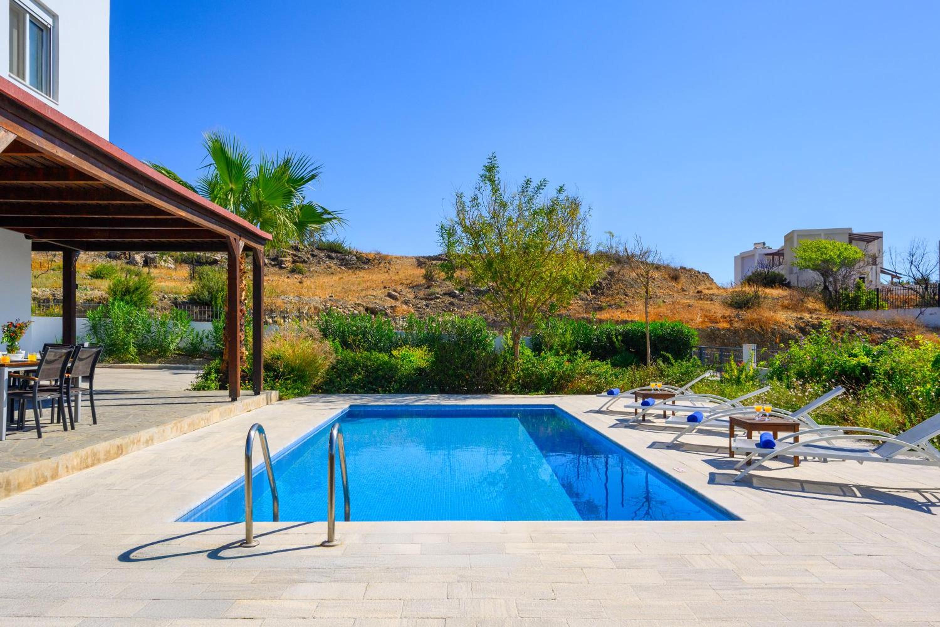 Gonos Villas