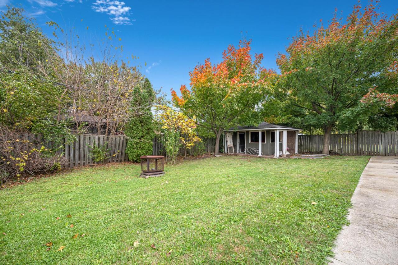 Modern 5BR Home with Office and Parking and WiFi