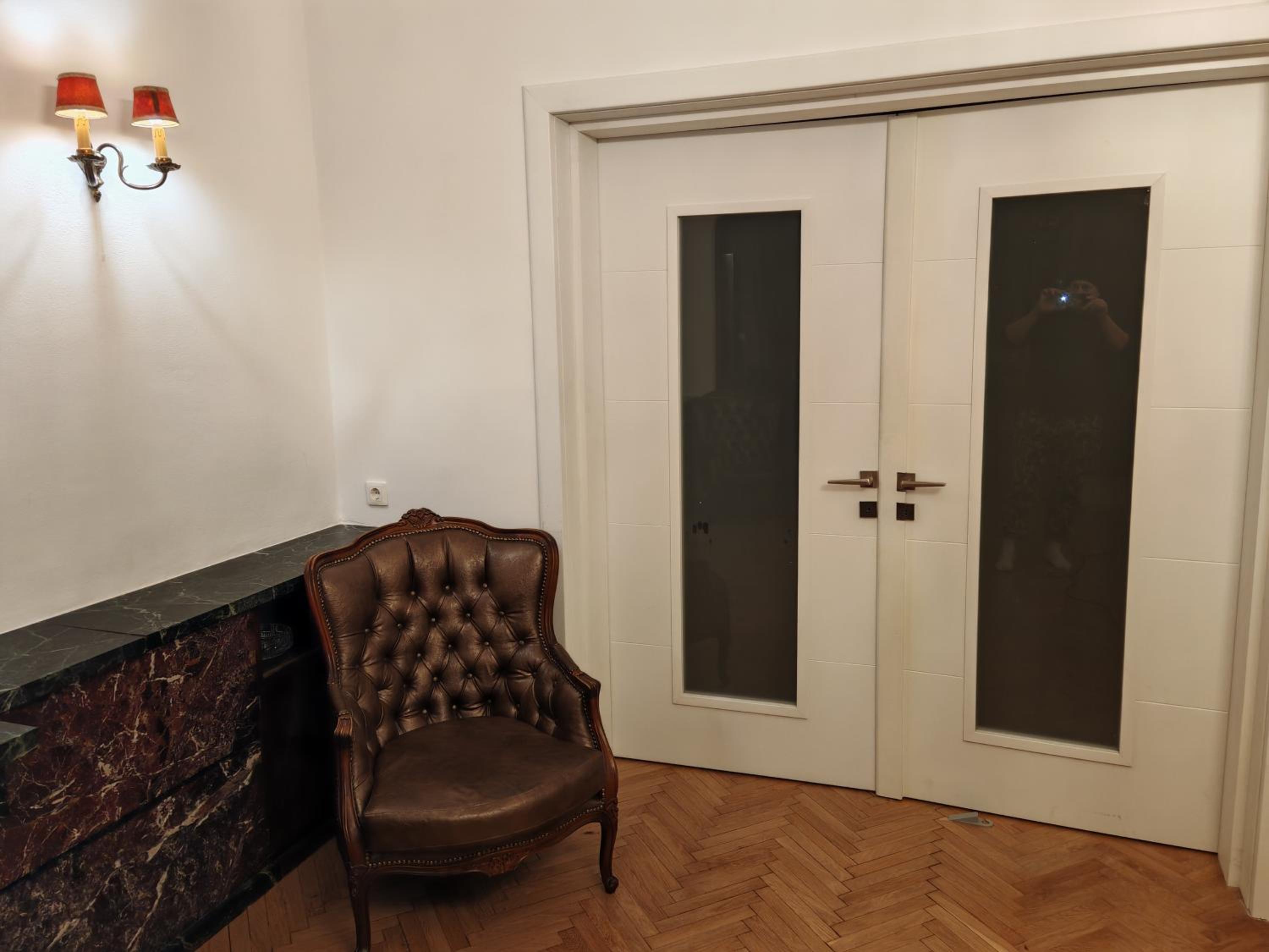 Apartament 86