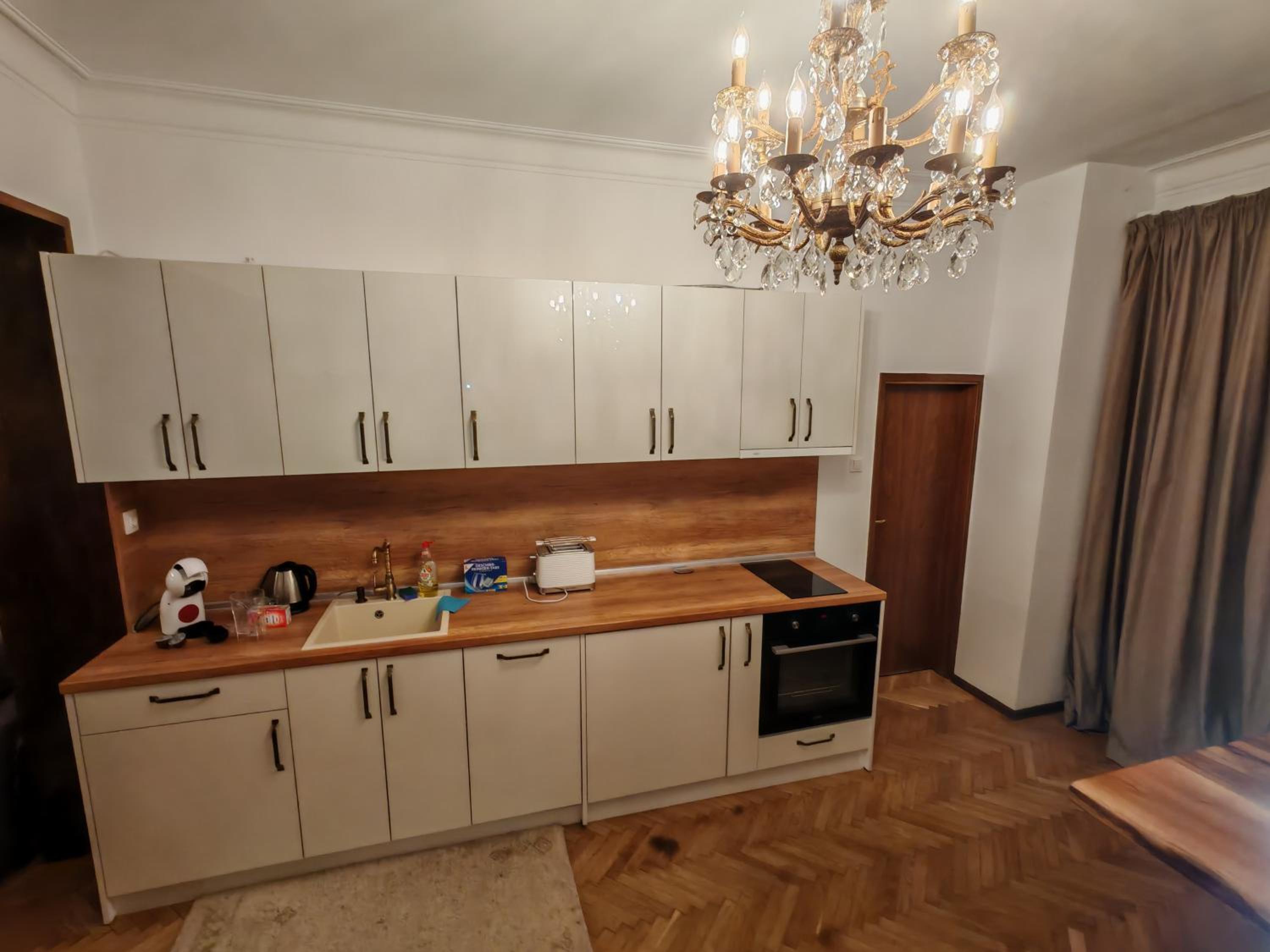 Apartament 86