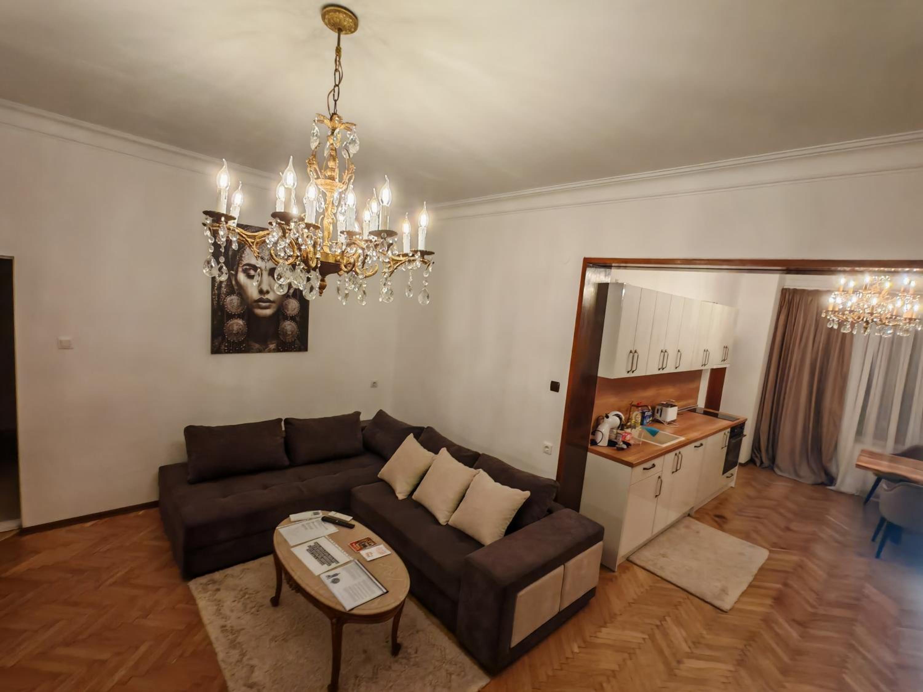 Apartament 86