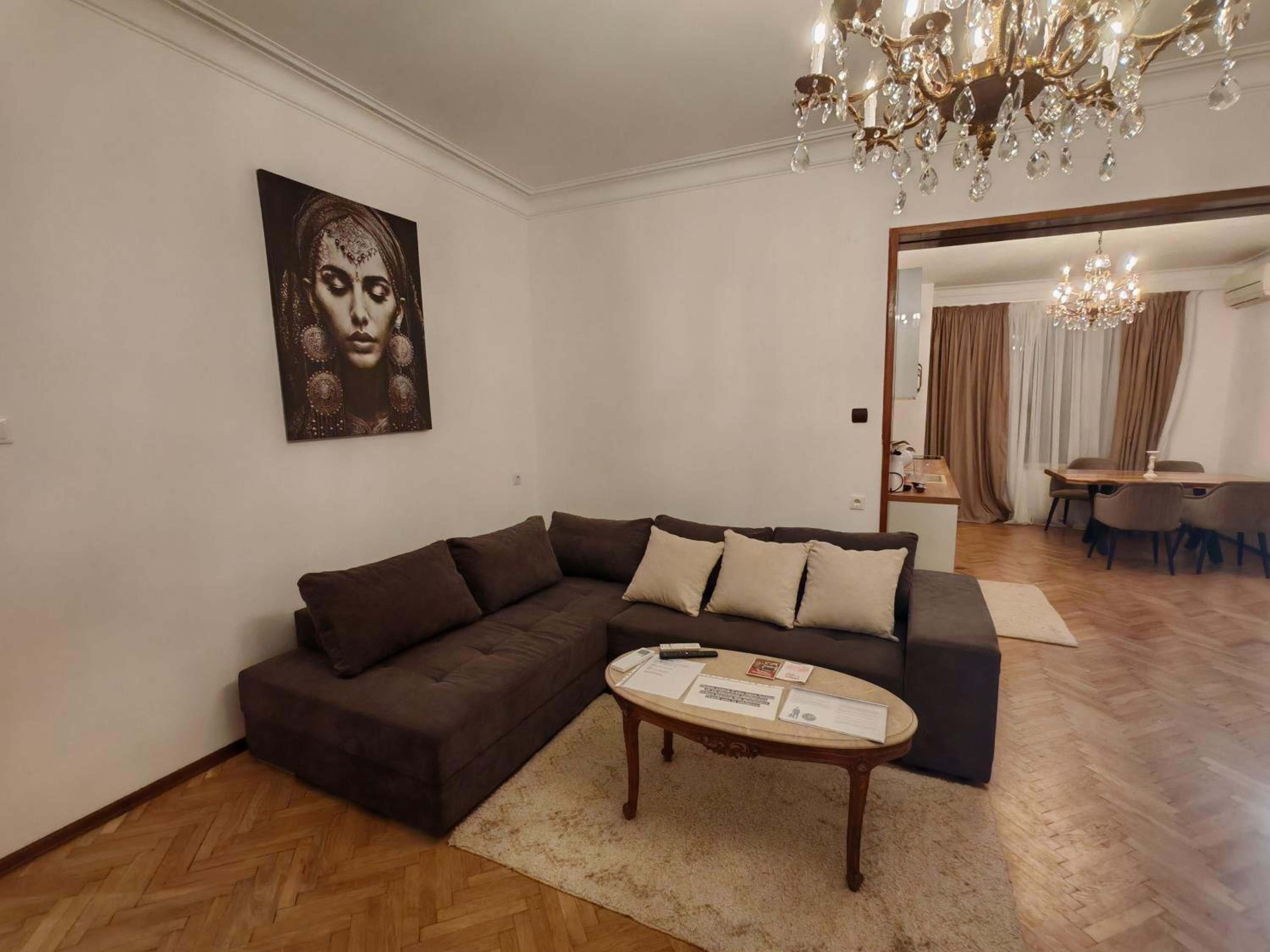 Apartament 86