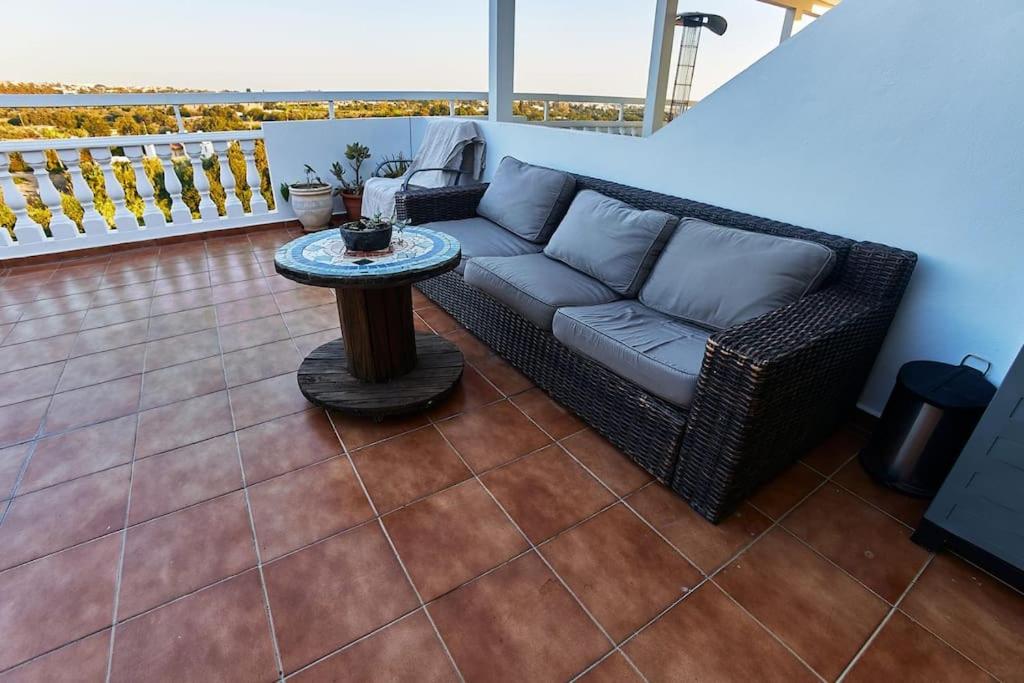 Golden Sunset Apartment