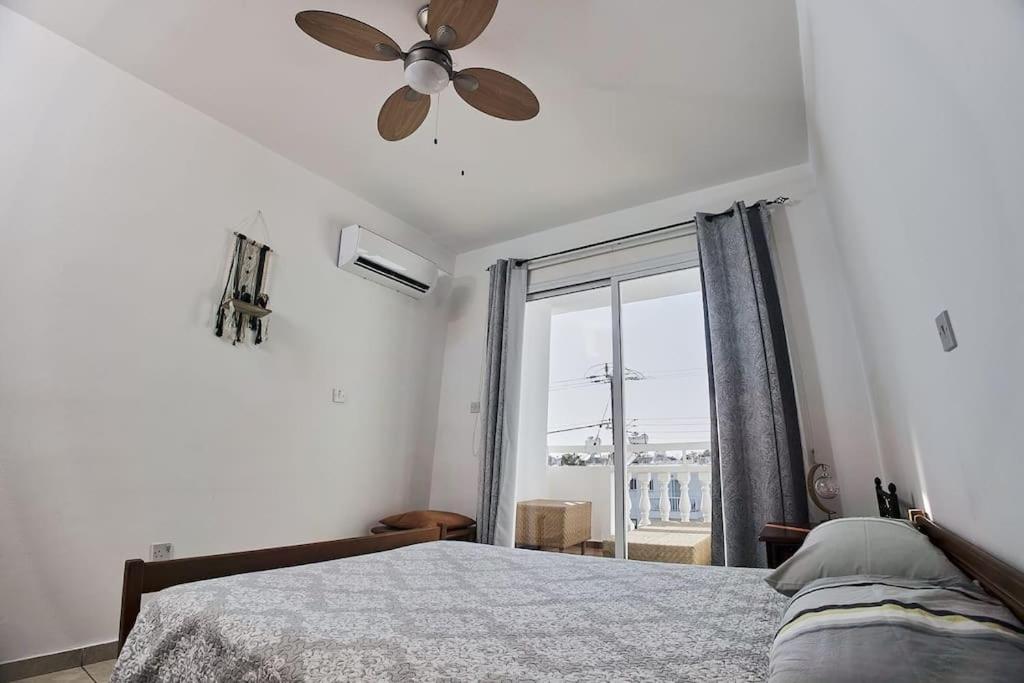 Golden Sunset Apartment