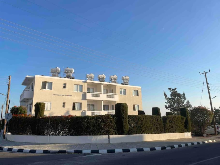 Golden Sunset Apartment