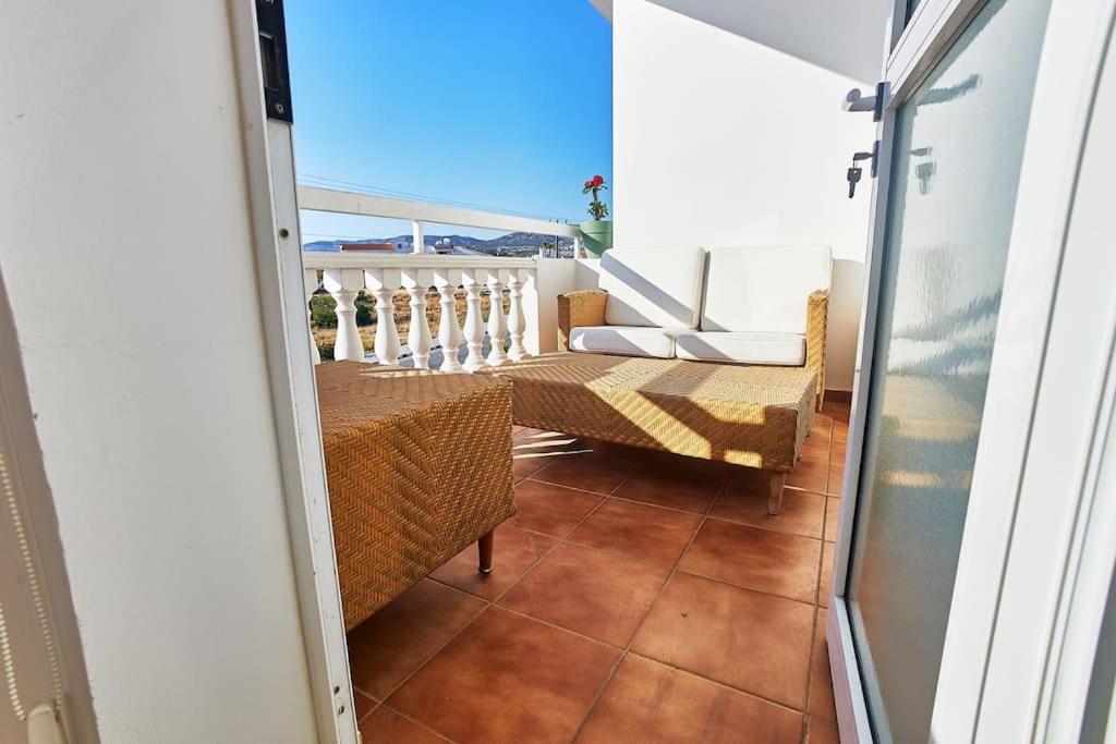Golden Sunset Apartment