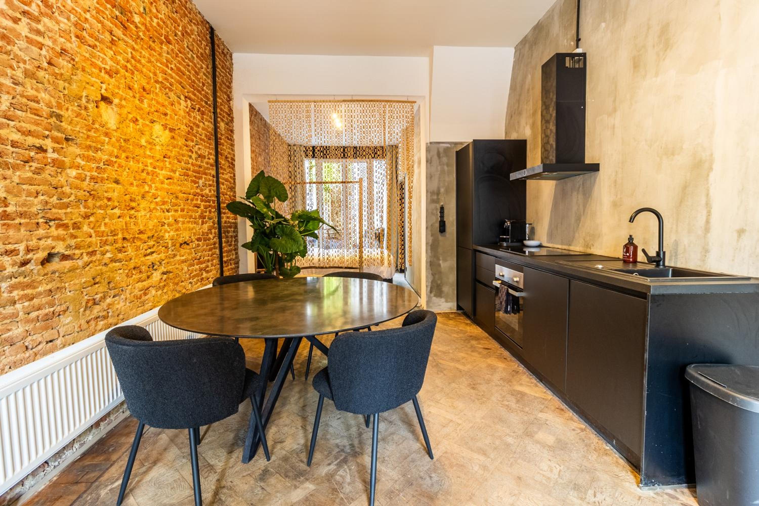 Zooside Suites