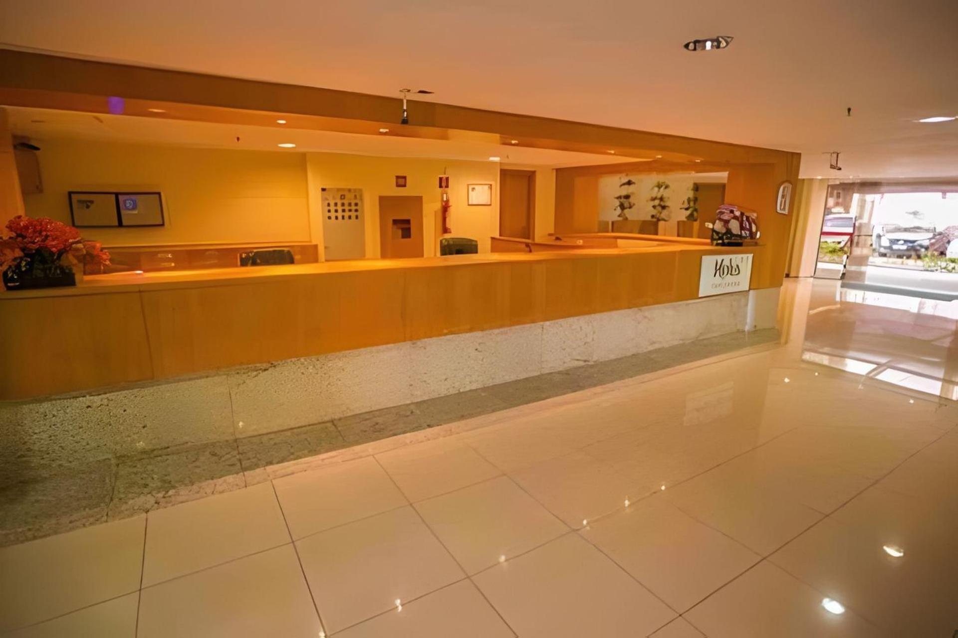Life Resort beira lago próx a esplanada