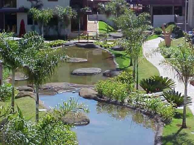 Life Resort beira lago próx a esplanada