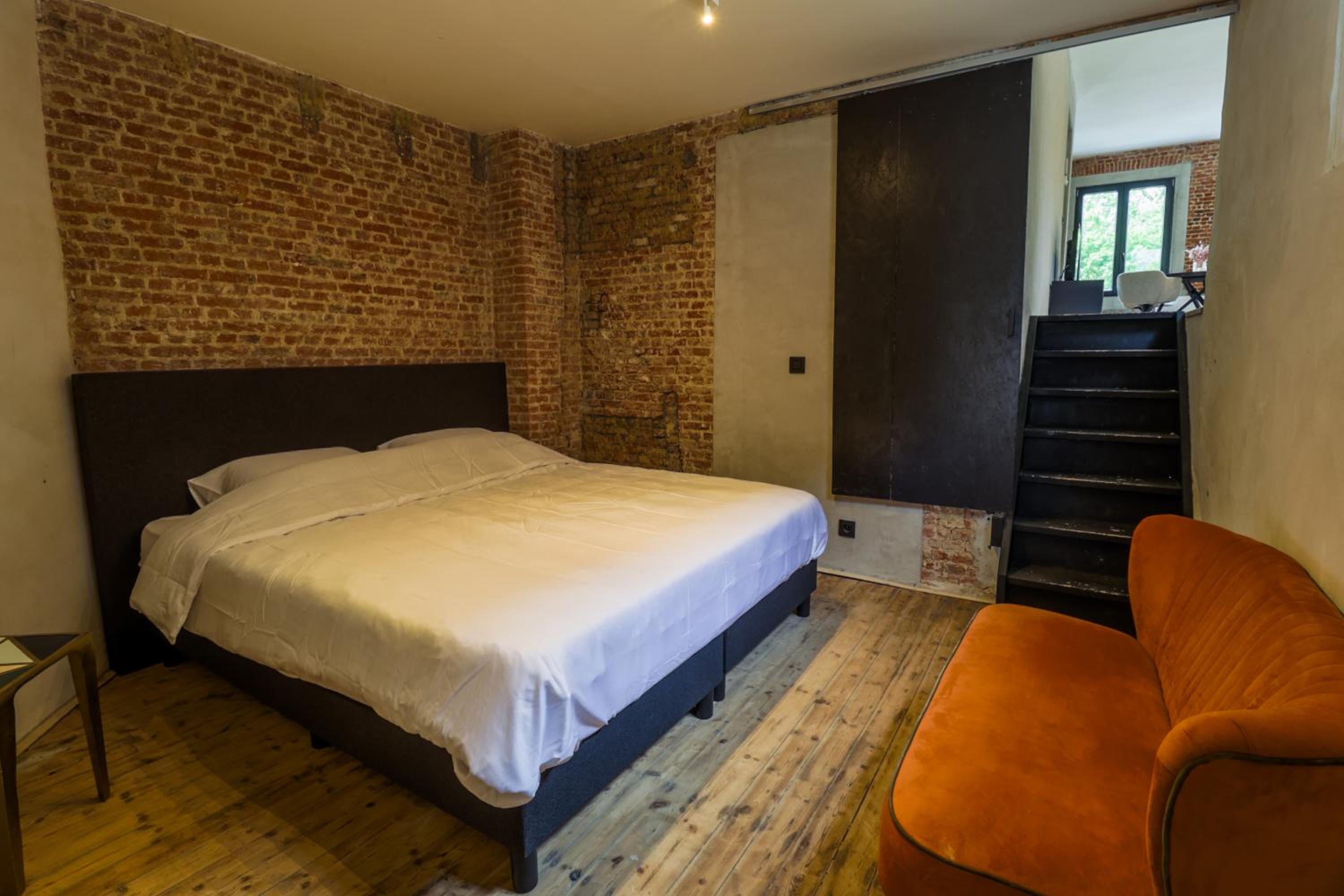 Zooside Suites