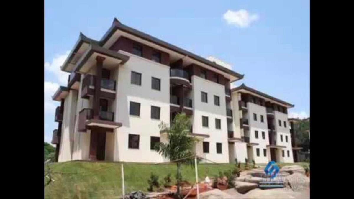 Life Resort beira lago próx a esplanada