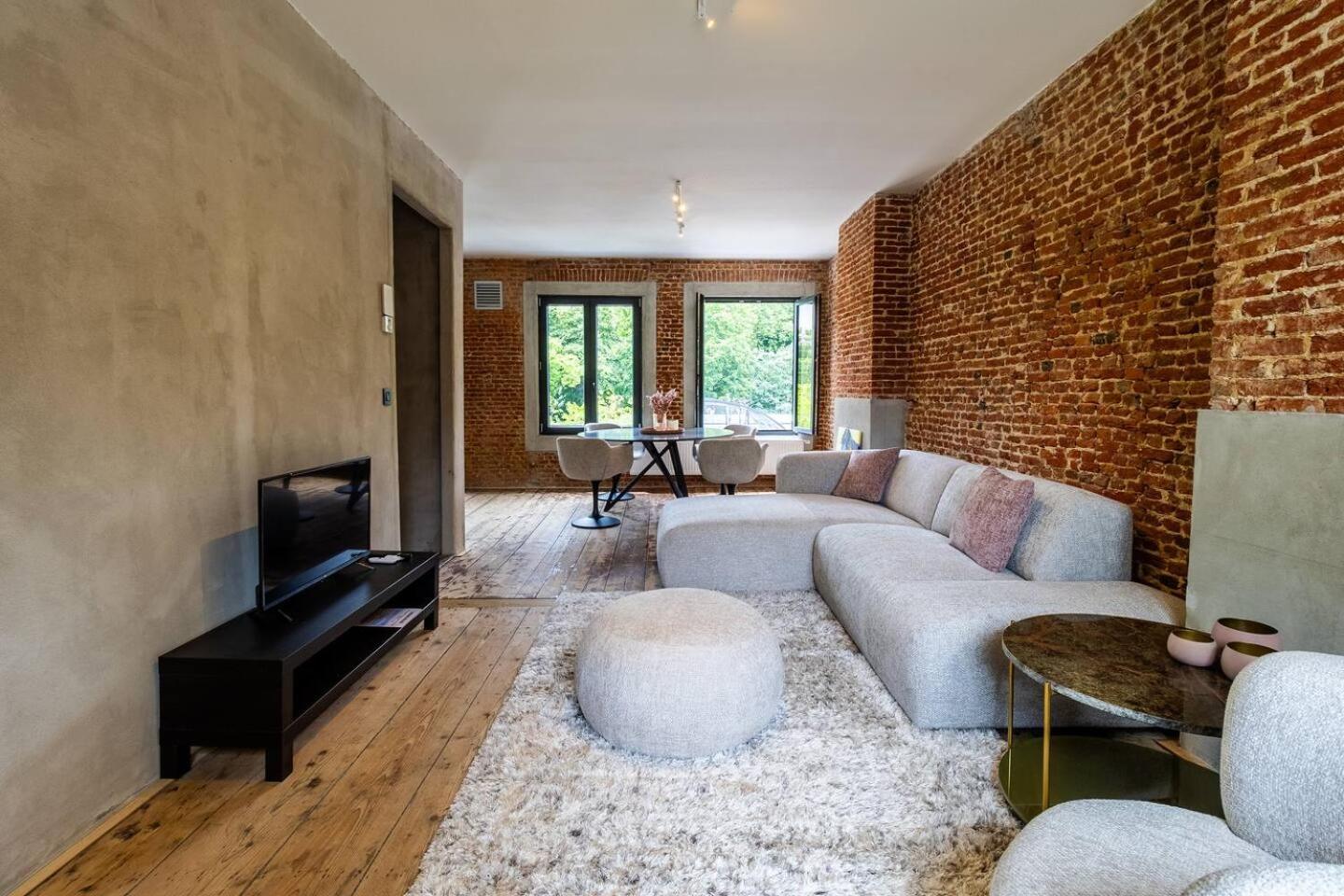 Zooside Suites