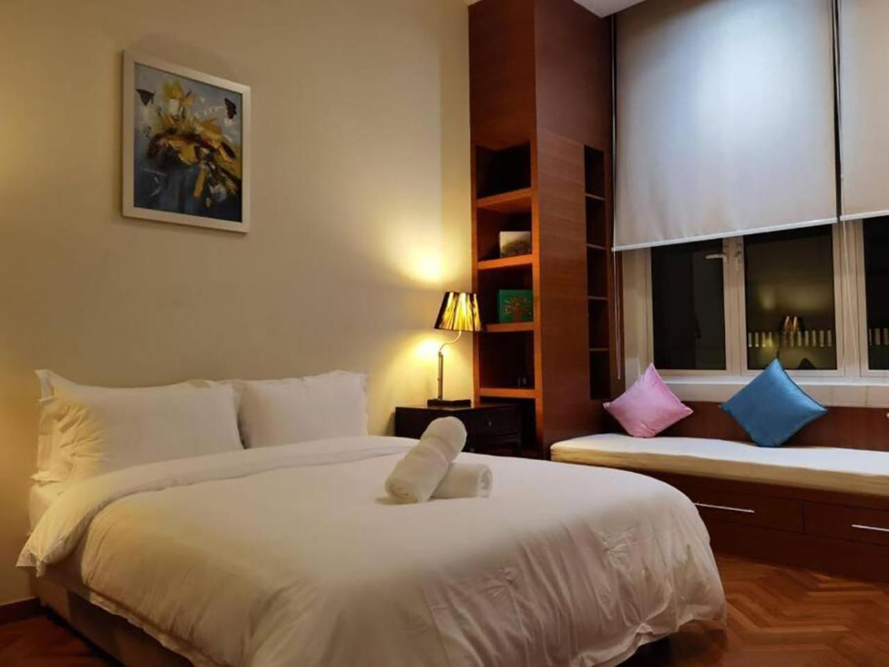 WHITE HOUSE STRAITS QUAY MARINA LUXURY STAY GURNEY photo 6