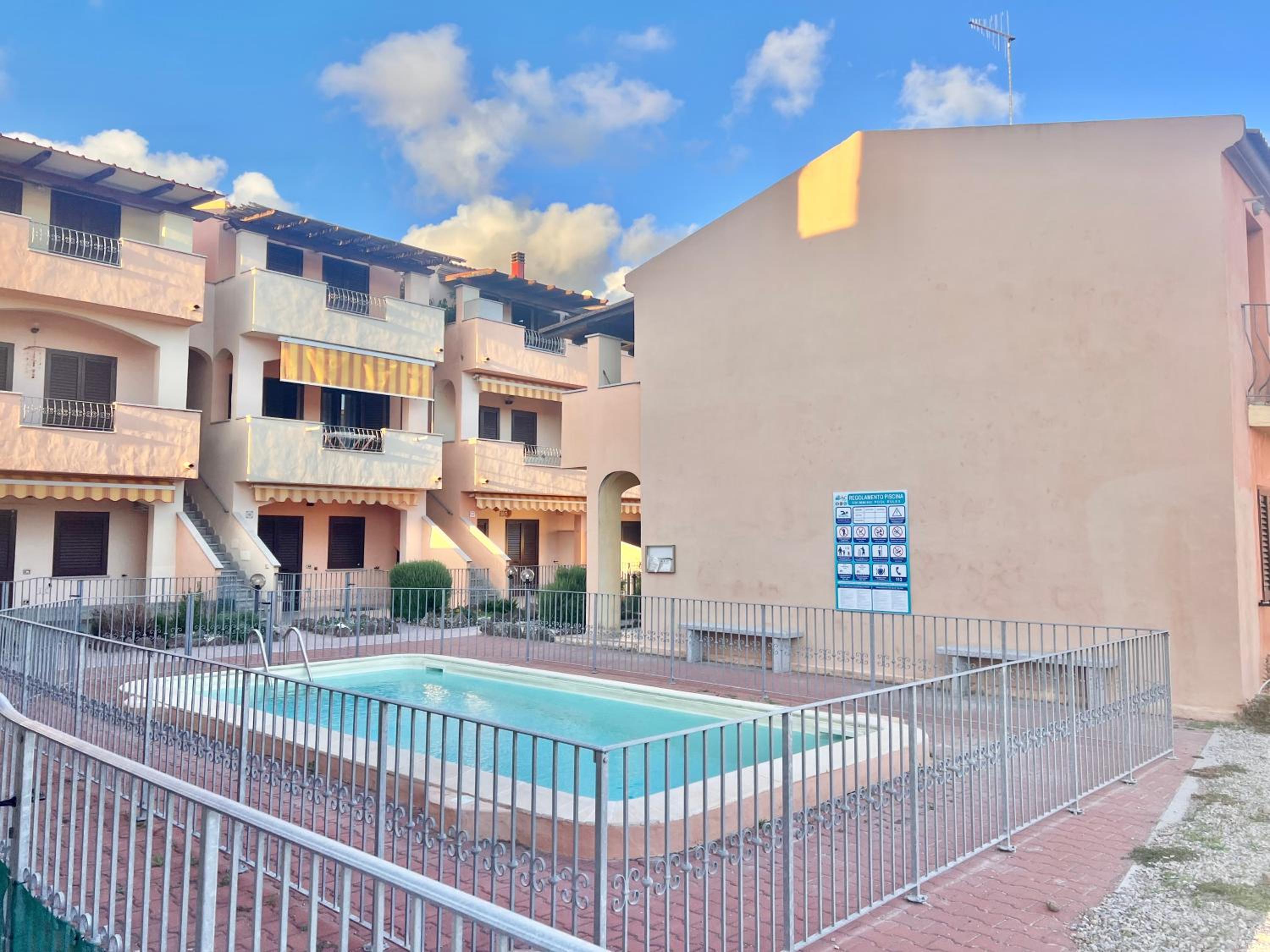 Hadley House Key to Villas