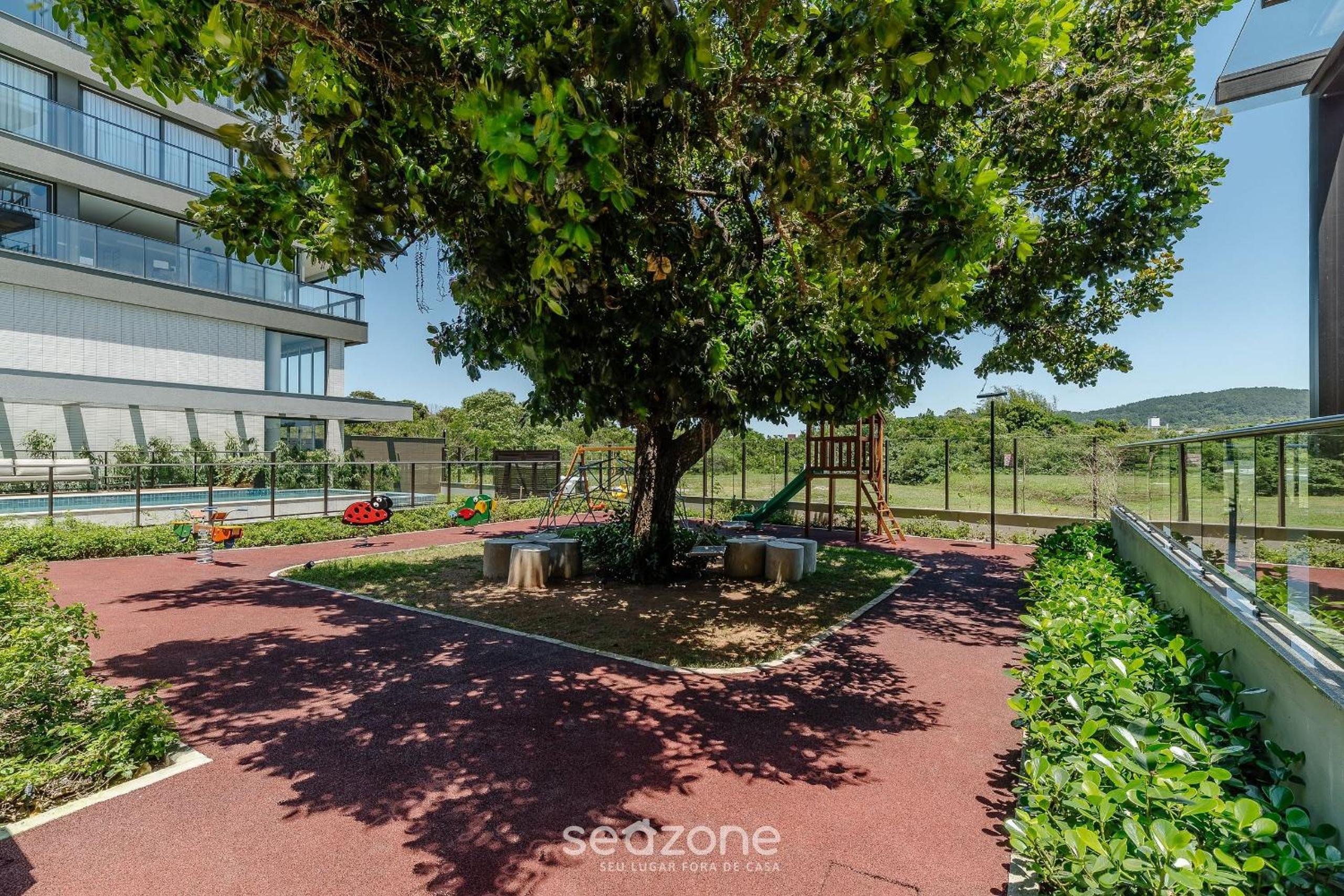 Cond Apartments Vila do Lago in Jurerê - VLO