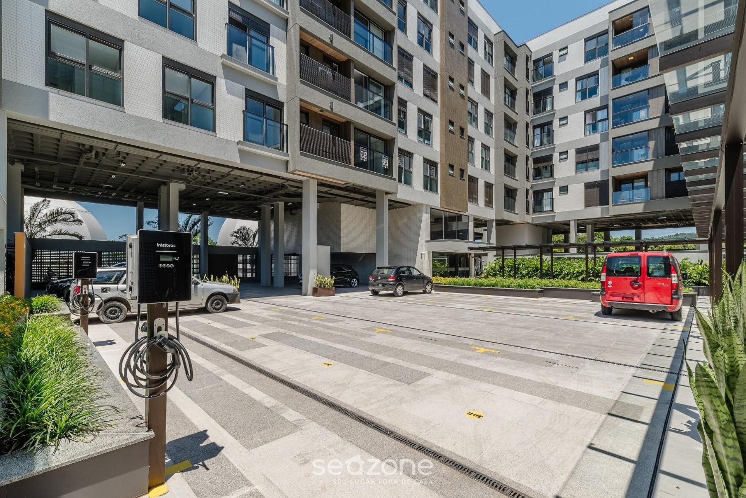Cond Apartments Vila do Lago in Jurerê - VLO