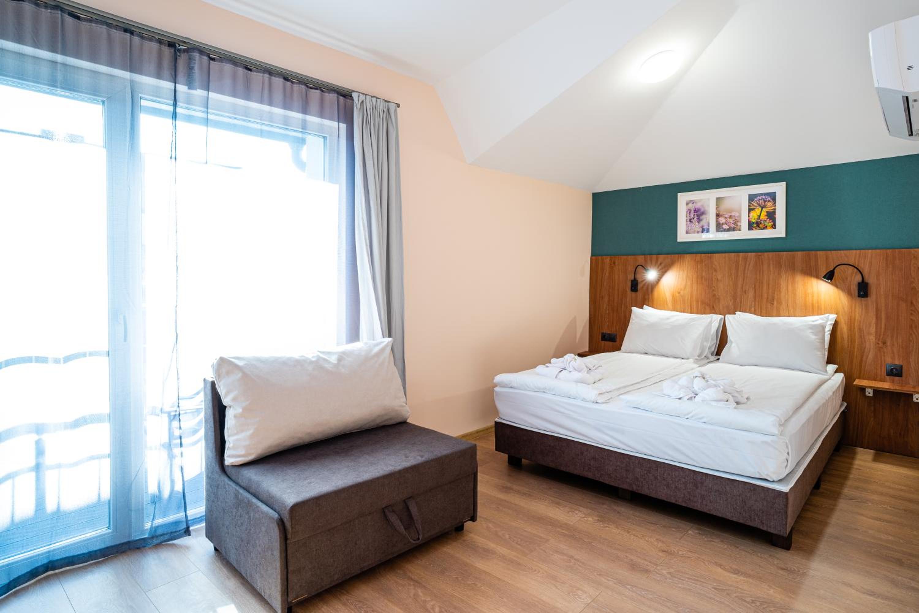 Simada Center Guesthouse