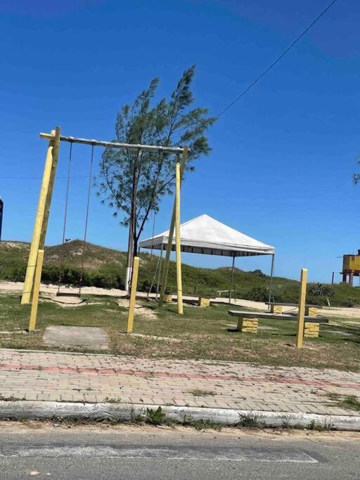 Recanto Salinas - Casa alto padrão a 350mts da praia