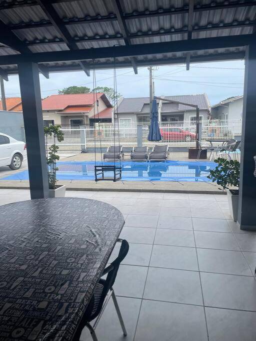 Recanto Salinas - Casa alto padrão a 350mts da praia