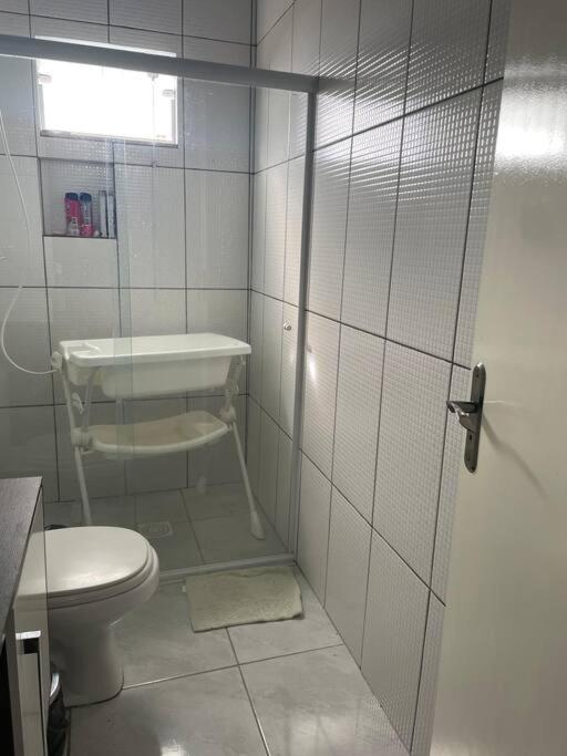 Recanto Salinas - Casa alto padrão a 350mts da praia