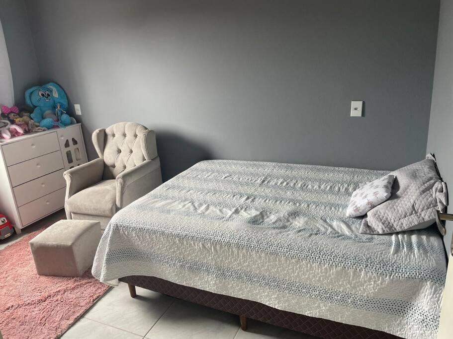 Recanto Salinas - Casa alto padrão a 350mts da praia
