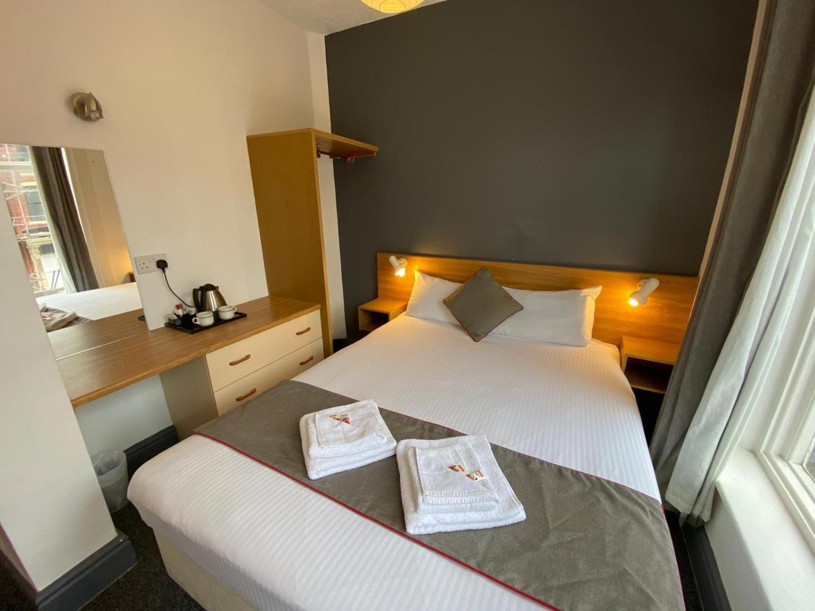 Alumhurst Hotel