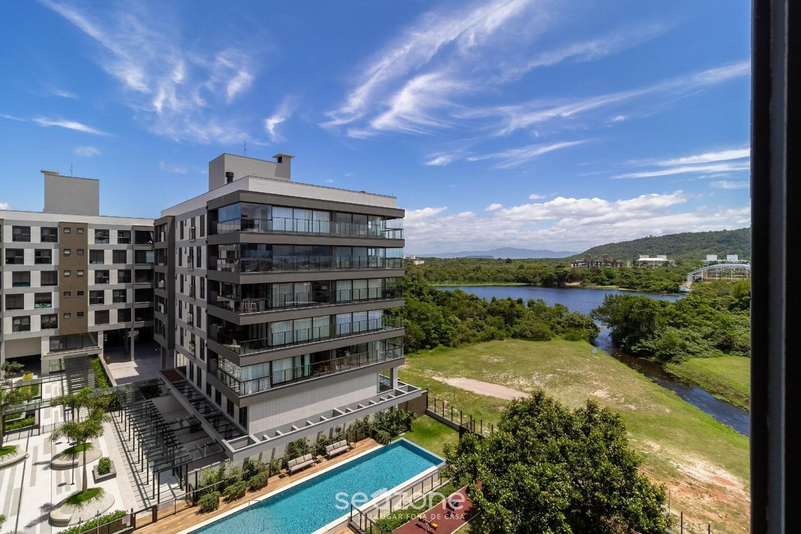 Cond Apartments Vila do Lago in Jurerê - VLO