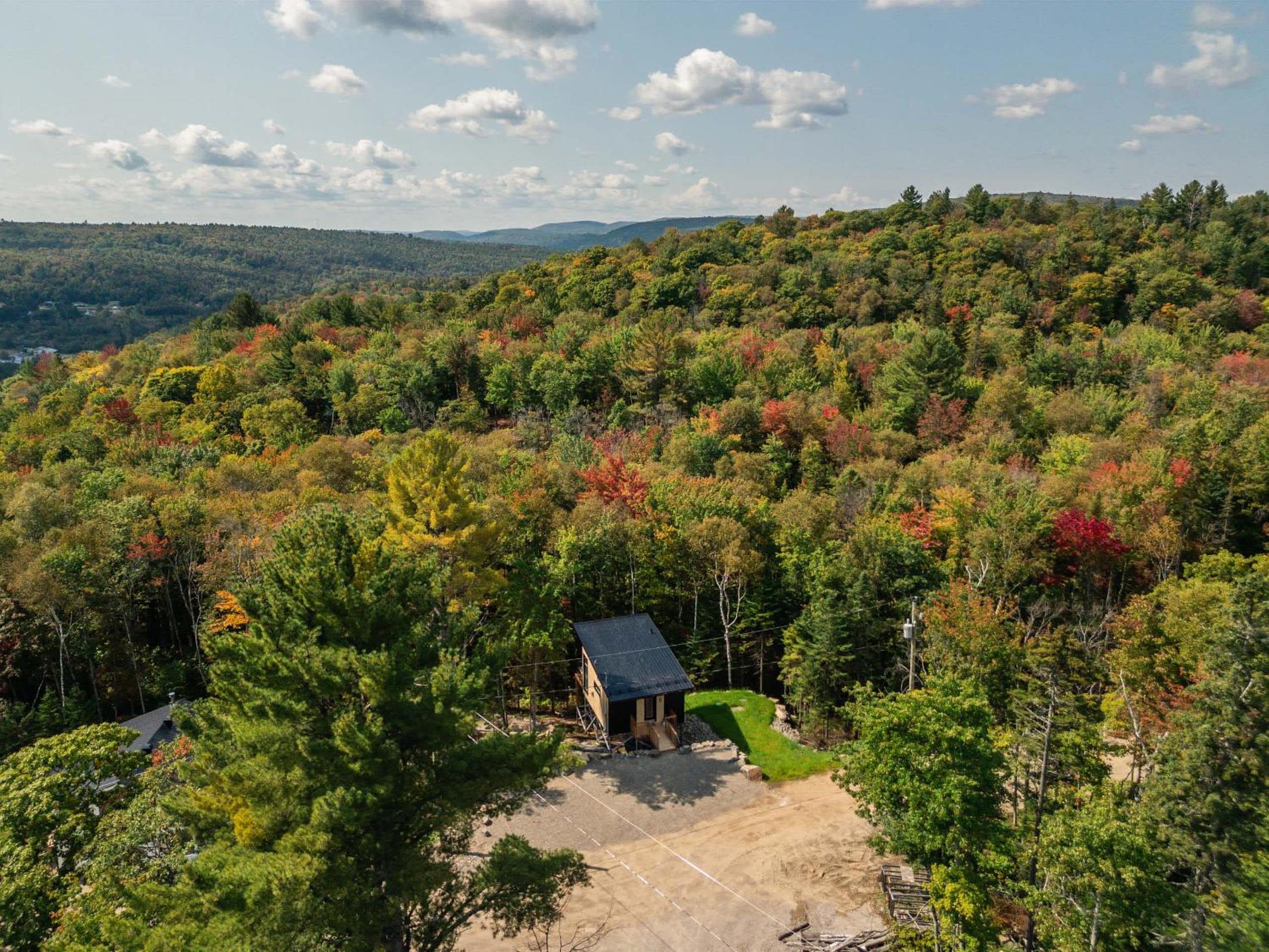 Chalet MonVue - Serenity in the Heart of Nature