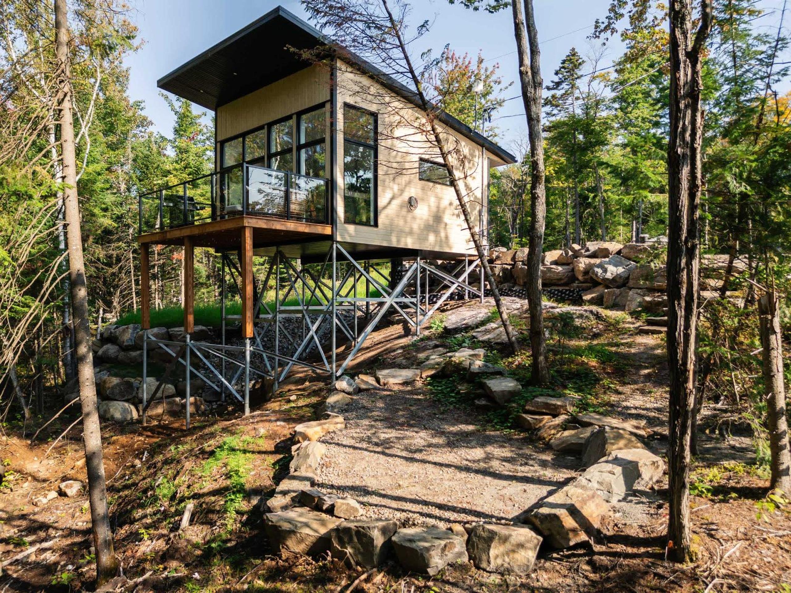 Chalet MonVue - Serenity in the Heart of Nature