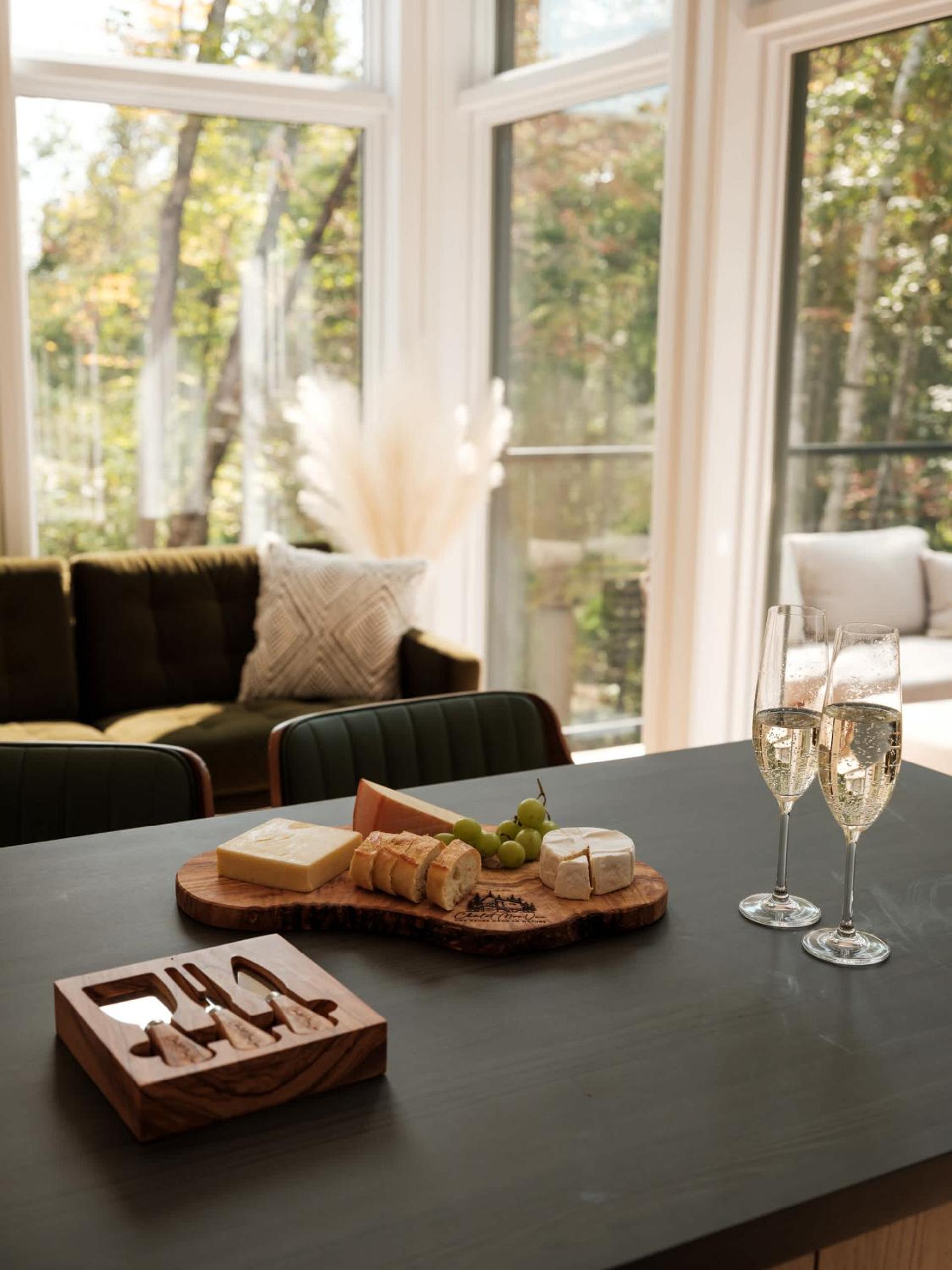 Chalet MonVue - Serenity in the Heart of Nature
