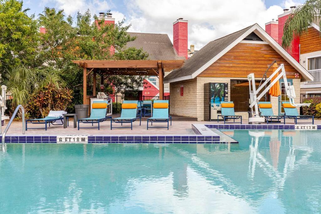 Tranquil Haven 2BD 2BA Paradise 10min to Orlando's Best Theme Parks