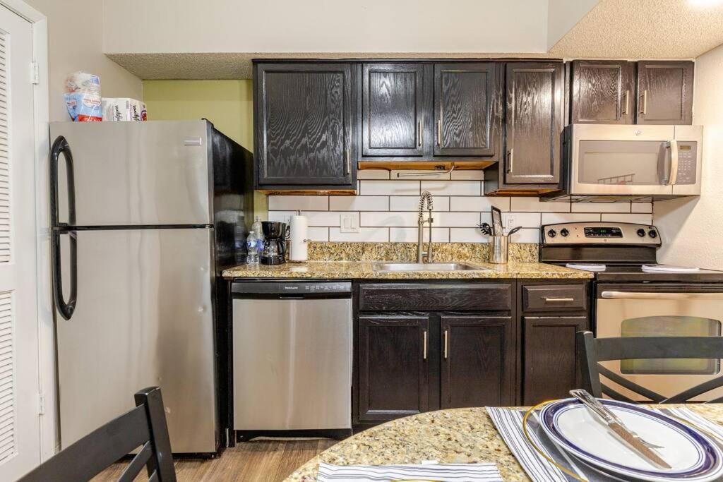 Tranquil Haven 2BD 2BA Paradise 10min to Orlando's Best Theme Parks