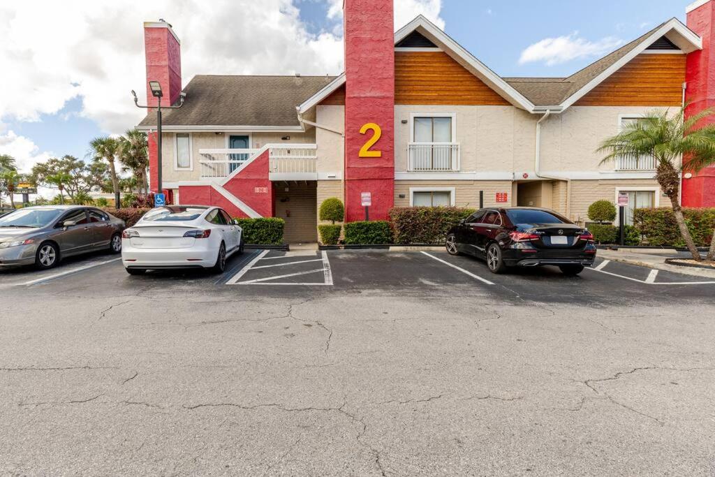 Tranquil Haven 2BD 2BA Paradise 10min to Orlando's Best Theme Parks
