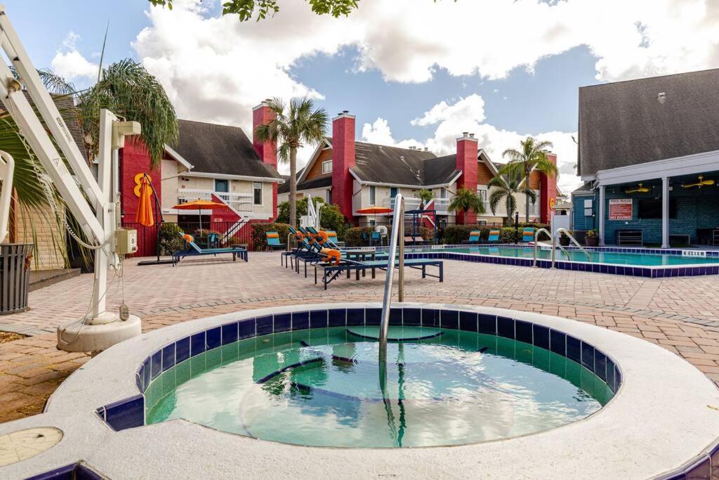 Tranquil Haven 2BD 2BA Paradise 10min to Orlando's Best Theme Parks