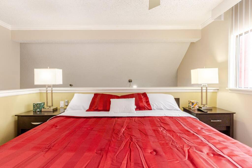 Tranquil Haven 2BD 2BA Paradise 10min to Orlando's Best Theme Parks