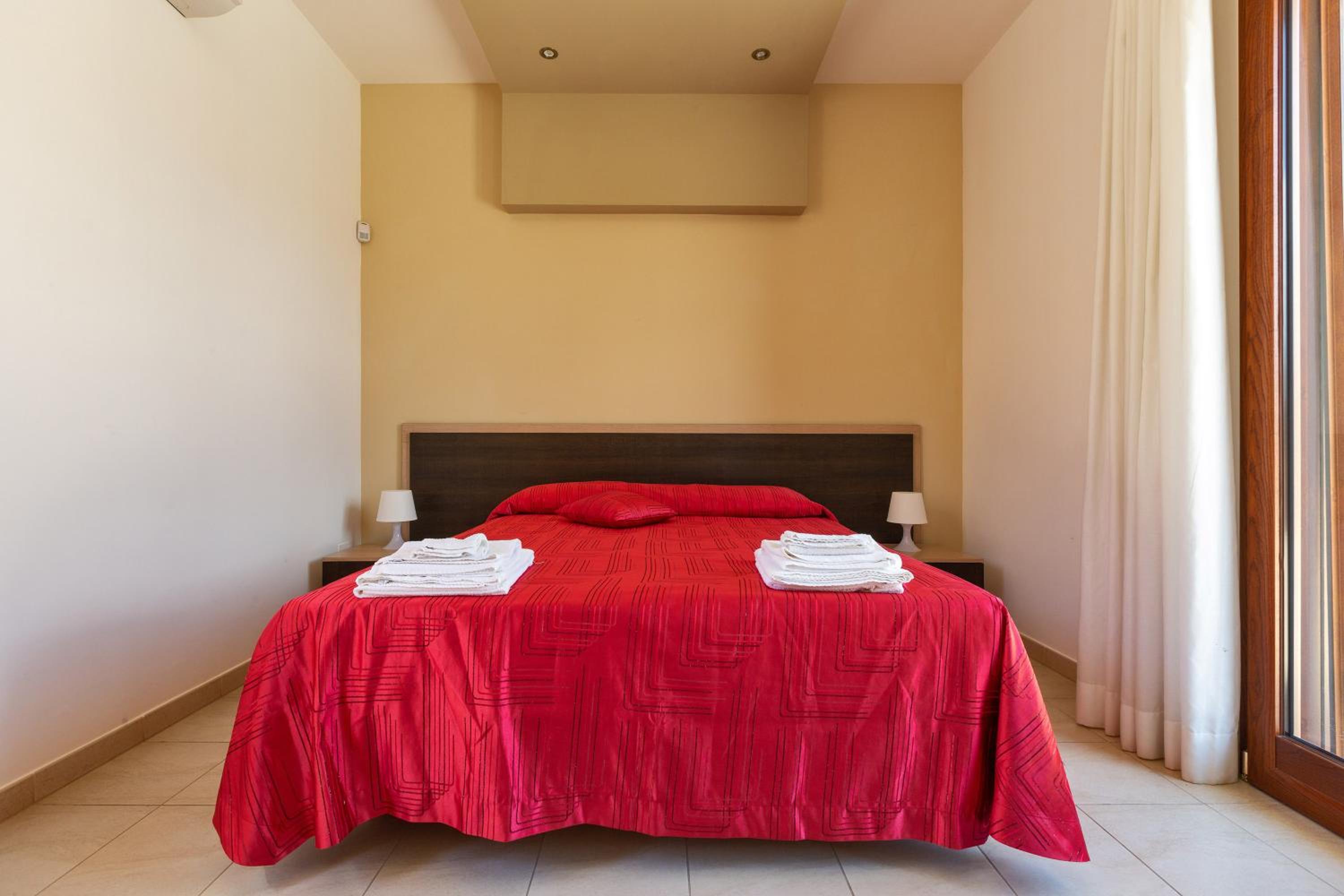 Lido Marini Rooms Affittacamere B&B
