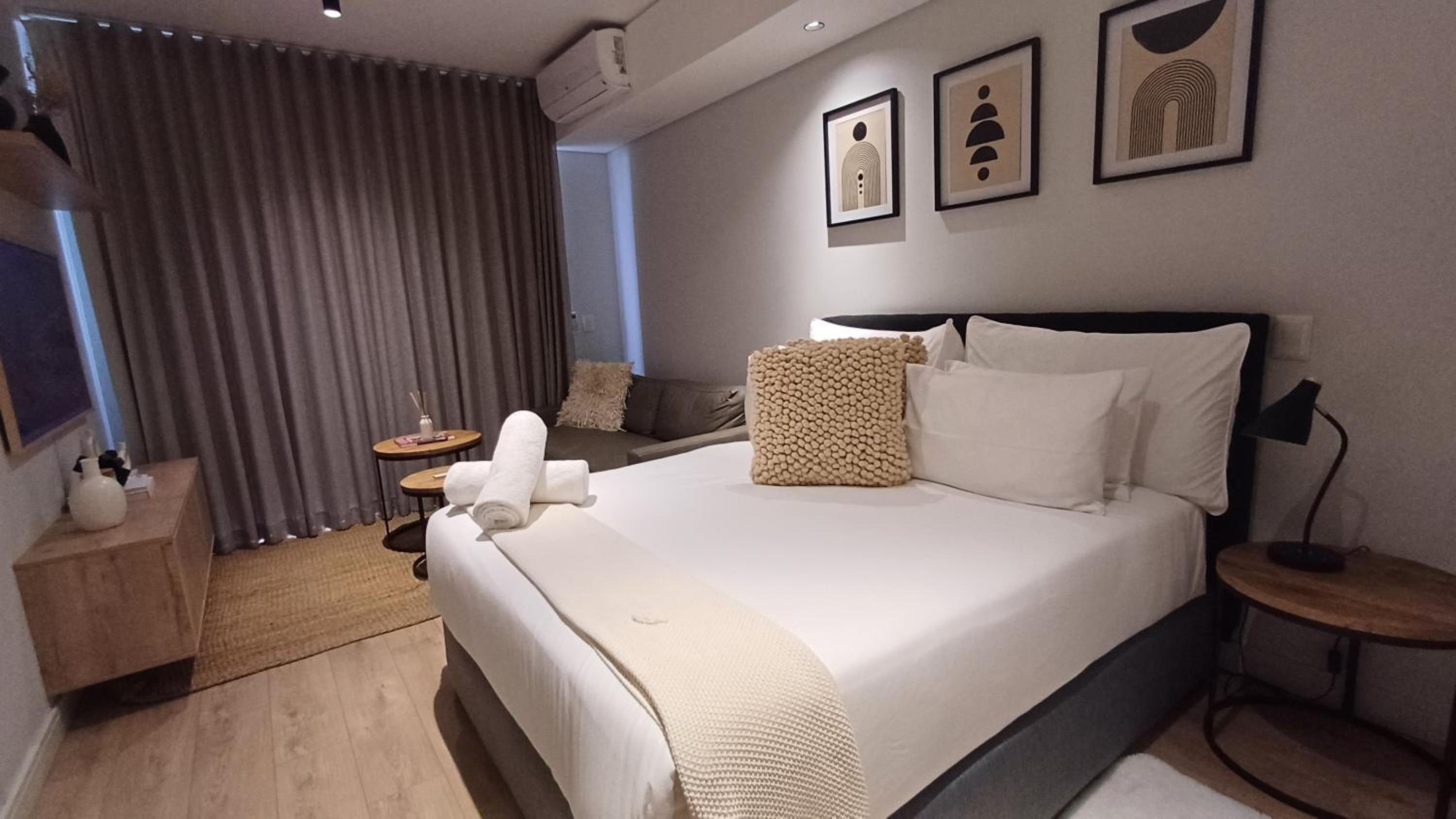 Cozy Stay at The Ellipse Midrand