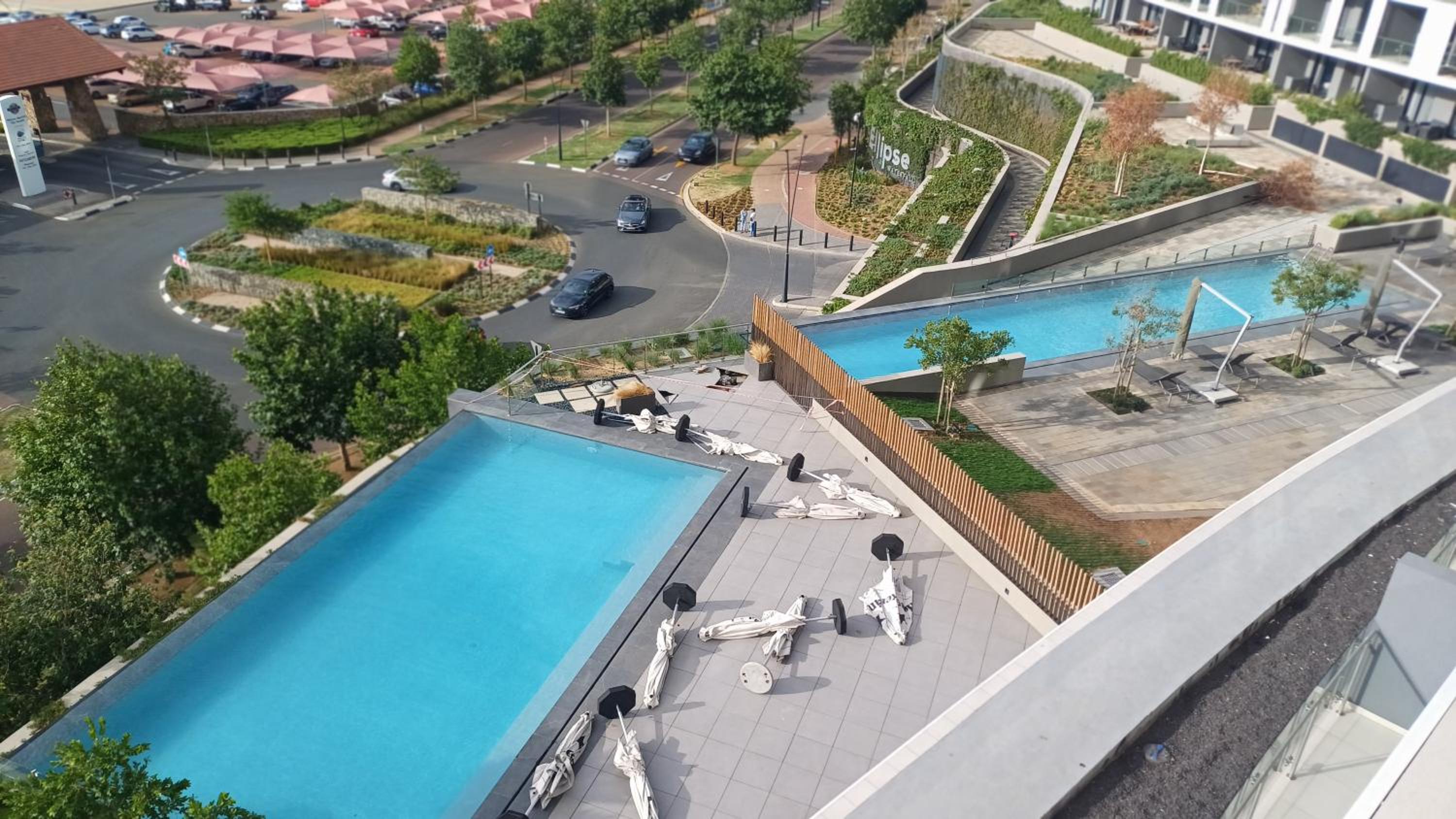 Cozy Stay at The Ellipse Midrand