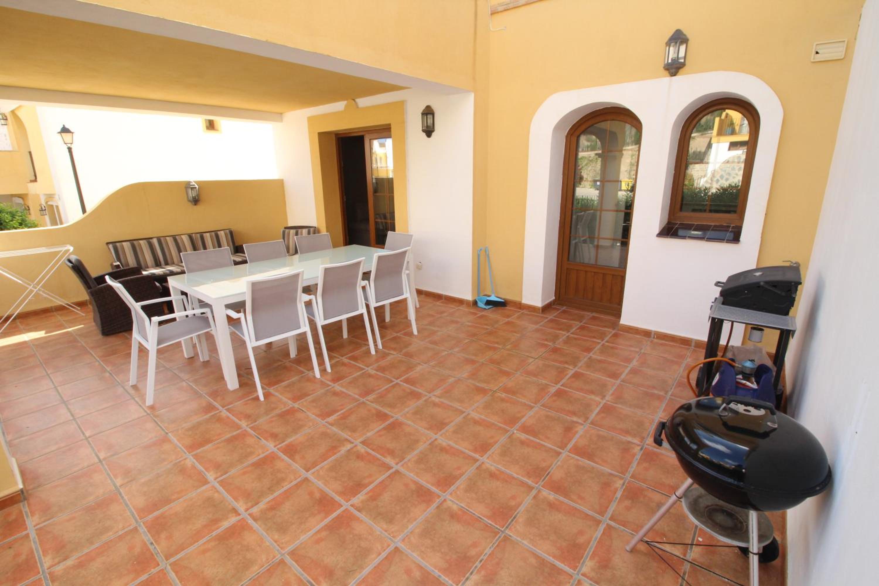 Four Bedroom Townhouse With Communal Pool