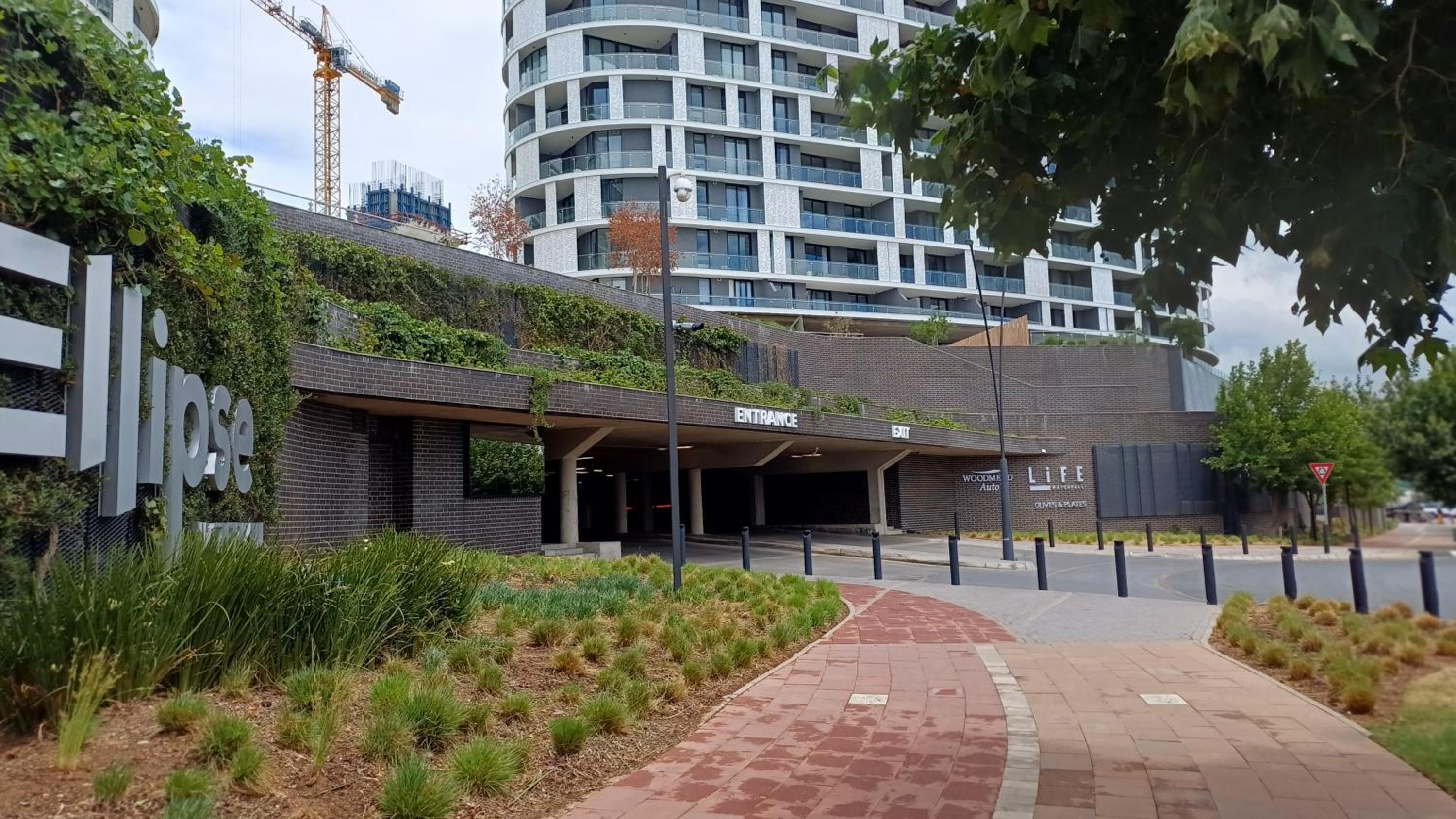 Cozy Stay at The Ellipse Midrand