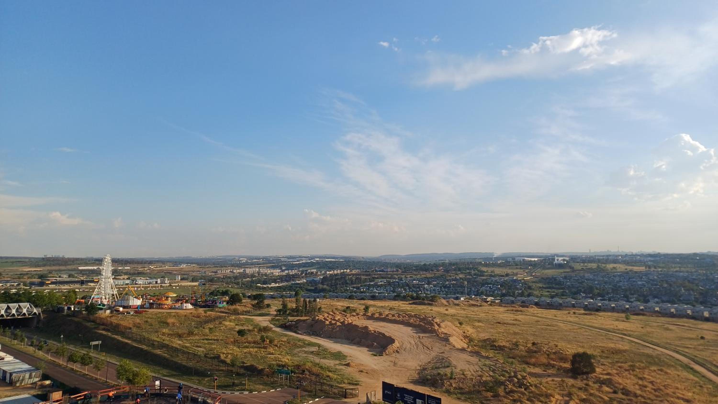 Cozy Stay at The Ellipse Midrand