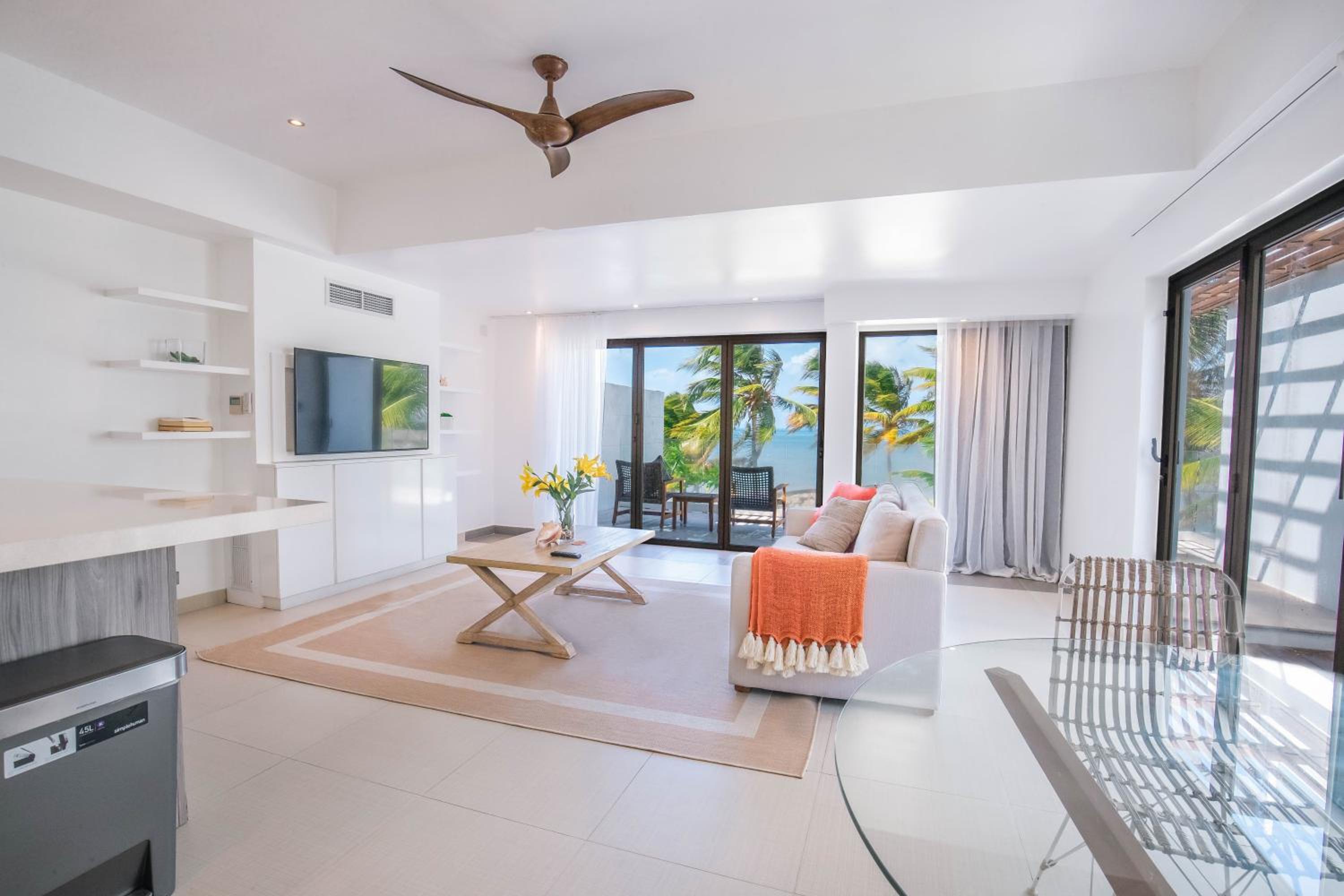 Hodges Bay Resort & Spa, an HQ Luxury Resort & Residences