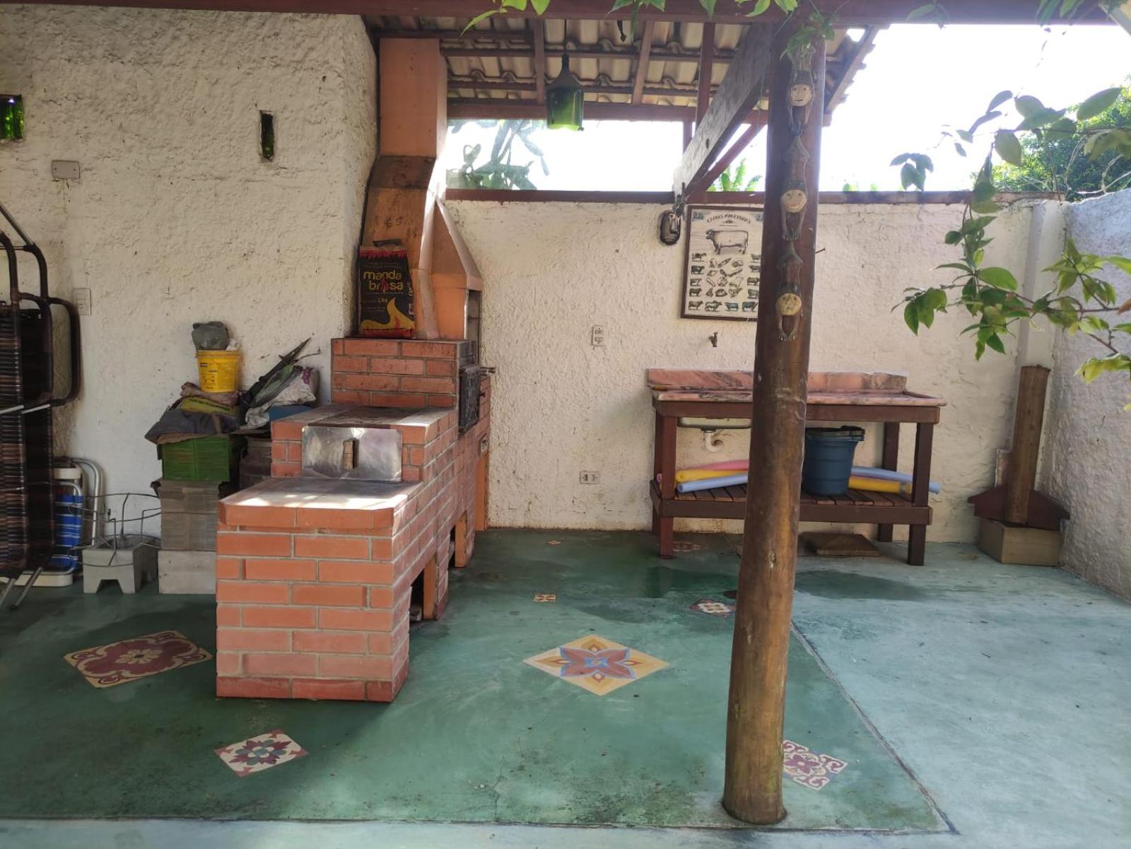 Zuzu house